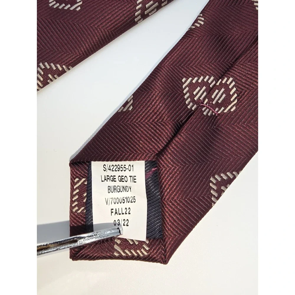 Banana Republic Mens 100% Silk Tie Burgundy Tan Geometric 57